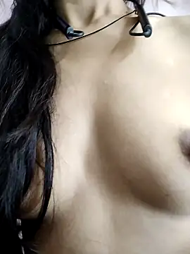 Snapshot of Kiritika_1 chatting on June 9, 2026, 2:45 am Kiritika 1 online show from June 9, 2026, 2:45 am