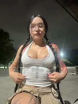 Snapshot of Electra_doll_ chatting on October 21, 2025, 1:39 am Electra doll online show from October 21, 2025, 1:39 am