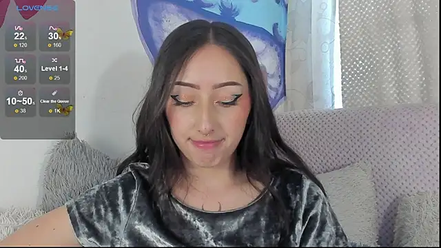 v1cky  online show from December 19, 2024, 9:38 pm