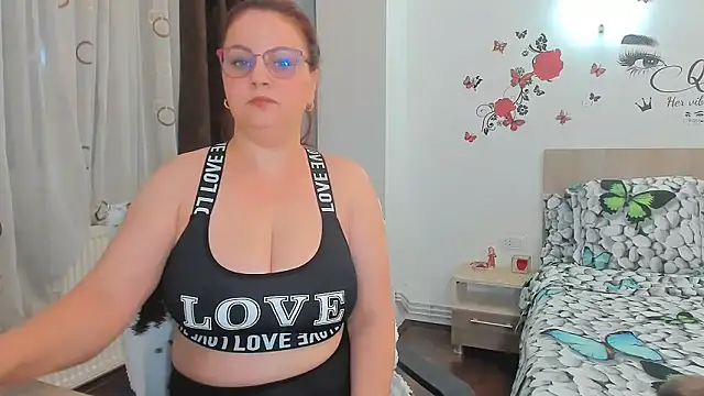 Adelamilfsex online show from October 6, 2025, 6:38 pm