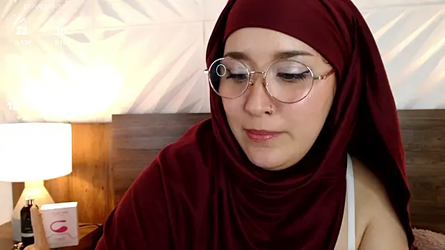 Dalila bashar online show from February 4, 2025, 7:55 pm