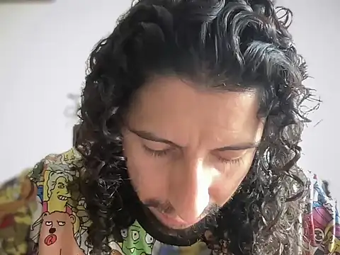 littlelatinhunter online show from March 13, 2026, 7:31 pm