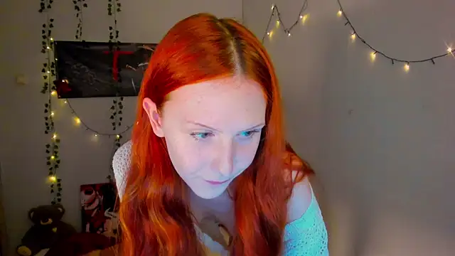 Snapshot of FruttiTatti chatting on June 20, 2026, 7:05 pm FruttiTatti online show from June 20, 2026, 7:05 pm
