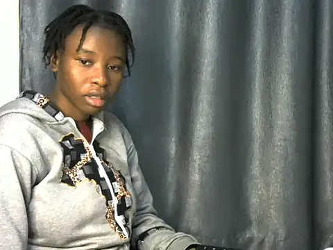 Snapshot of Novah_ chatting on June 25, 2026, 2:00 am Novah online show from June 25, 2026, 2:00 am