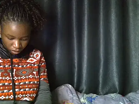Snapshot of Novah_ chatting on July 16, 2026, 12:49 am Novah online show from July 16, 2026, 12:49 am