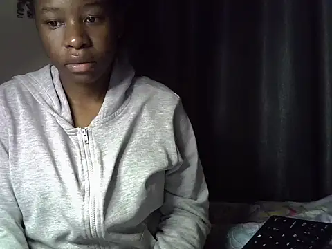 Snapshot of Novah_ chatting on July 19, 2026, 11:08 pm Novah online show from July 19, 2026, 11:08 pm