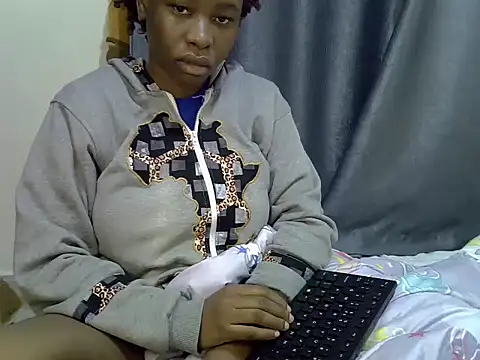 Snapshot of Novah_ chatting on July 29, 2026, 1:48 am Novah online show from July 29, 2026, 1:48 am