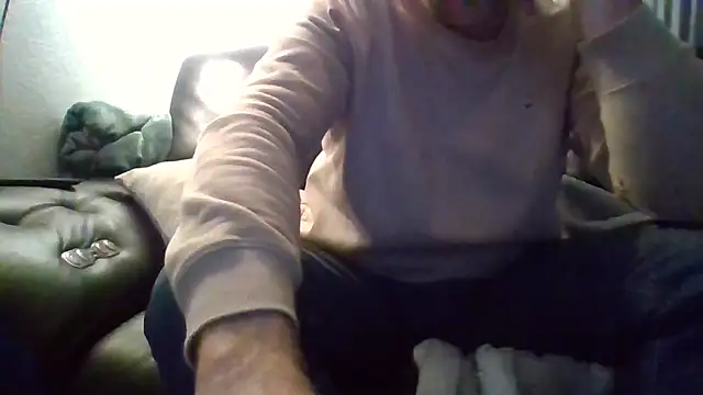 Snapshot of Au_plaisir_des_femmes chatting on December 2, 2025, 10:49 pm Au plaisir des femmes online show from December 2, 2025, 10:49 pm