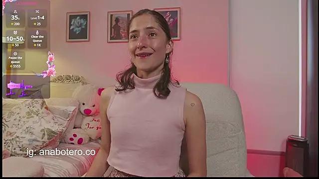 KittyAna online show from December 4, 2025, 7:55 pm