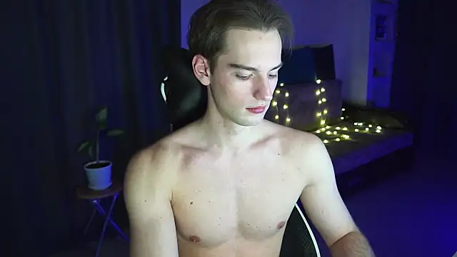 Litmate online show from December 18, 2025, 2:06 am