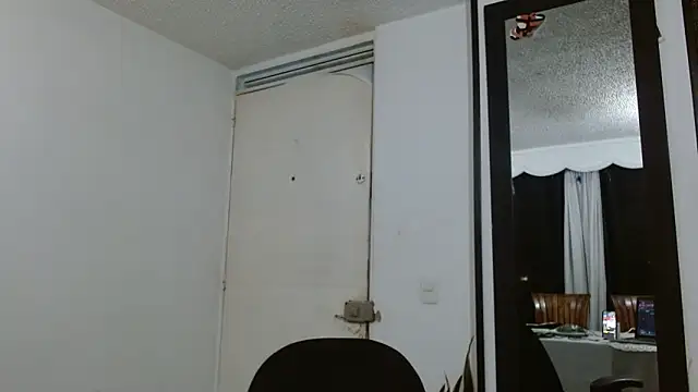  princess queen online show from March 4, 2026, 6:19 am