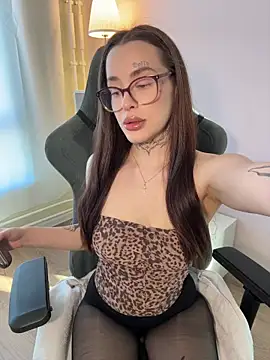 fuckdoll 18 online show from March 15, 2026, 2:01 pm