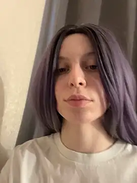 Snapshot of RinaMood chatting on February 24, 2025, 4:05 am RinaMood online show from February 24, 2025, 4:05 am