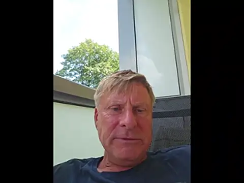 Snapshot of johnnym1 chatting on July 10, 2026, 1:58 pm johnnym1 online show from July 10, 2026, 1:58 pm