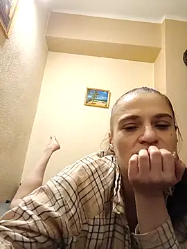 Snapshot of kristinakristi chatting on November 1, 2025, 3:47 pm kristinakristi online show from November 1, 2025, 3:47 pm