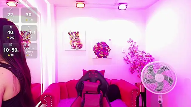 Miss dolly  online show from March 17, 2026, 12:08 pm