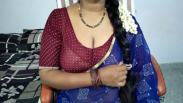 Snapshot of samyukthapuretelugu chatting on April 12, 2026, 4:28 am samyukthapuretelugu online show from April 12, 2026, 4:28 am
