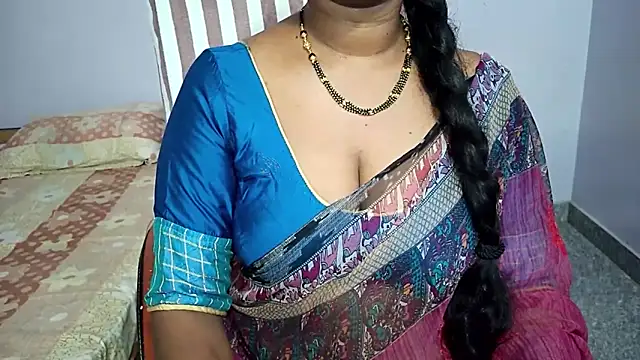 Snapshot of samyukthapuretelugu chatting on April 24, 2026, 1:57 pm samyukthapuretelugu online show from April 24, 2026, 1:57 pm