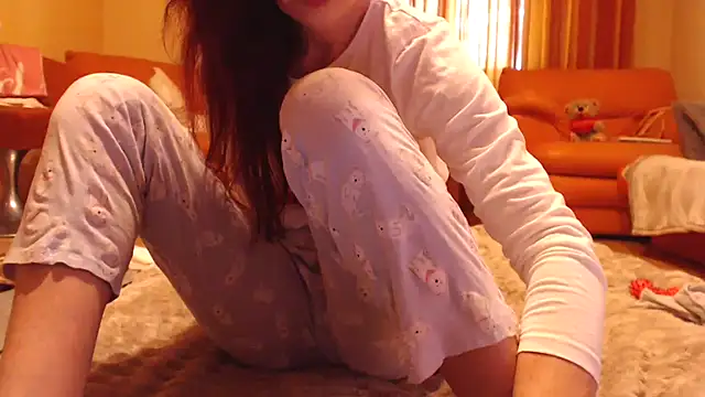 Snapshot of LovelyAndraGirl chatting on July 2, 2026, 9:37 am LovelyAndraGirl online show from July 2, 2026, 9:37 am