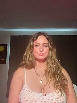 Sophie Raegan online show from February 11, 2026, 4:45 pm