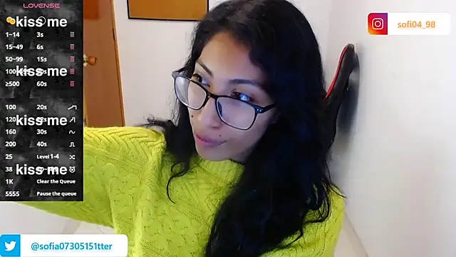 Snapshot of sofia_rosse4 chatting on June 27, 2026, 2:27 am sofia rosse4 online show from June 27, 2026, 2:27 am