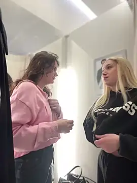 Snapshot of NikaMur chatting on February 2, 2025, 5:32 am NikaMur online show from February 2, 2025, 5:32 am