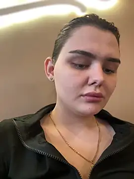 Snapshot of NikaMur chatting on February 12, 2025, 10:03 am NikaMur online show from February 12, 2025, 10:03 am