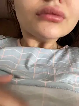 Snapshot of NikaMur chatting on February 13, 2025, 4:11 am NikaMur online show from February 13, 2025, 4:11 am