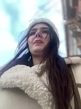 Snapshot of NikaMur chatting on March 4, 2025, 9:18 am NikaMur online show from March 4, 2025, 9:18 am