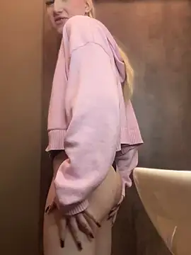 Snapshot of NikaMur chatting on March 12, 2025, 7:13 am NikaMur online show from March 12, 2025, 7:13 am