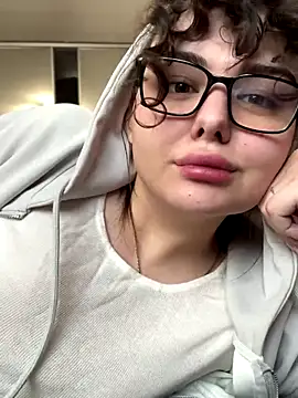 Snapshot of NikaMur chatting on October 8, 2025, 2:42 am NikaMur online show from October 8, 2025, 2:42 am