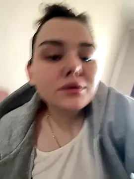 Snapshot of NikaMur chatting on October 15, 2025, 2:33 am NikaMur online show from October 15, 2025, 2:33 am