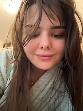 Snapshot of NikaMur chatting on December 14, 2025, 3:45 am NikaMur online show from December 14, 2025, 3:45 am