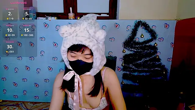   Saphia   online show from December 6, 2024, 3:22 pm