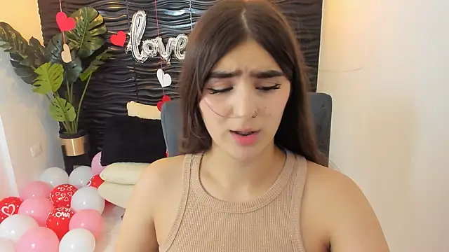 Snapshot of sofia_44 chatting on February 13, 2025, 8:45 pm sofia 44 online show from February 13, 2025, 8:45 pm