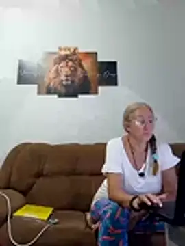 MILEIDE980 online show from March 12, 2026, 9:32 pm