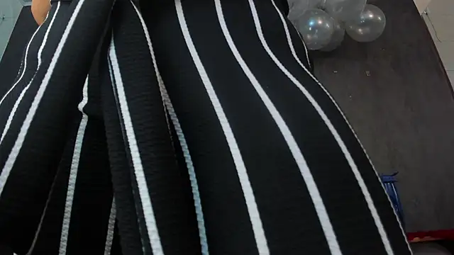 Snapshot of CharlotteScotte chatting on December 13, 2024, 2:05 pm CharlotteScotte online show from December 13, 2024, 2:05 pm