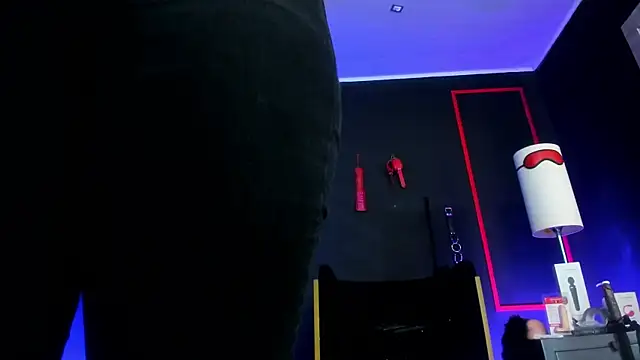 Snapshot of CharlotteScotte chatting on November 13, 2025, 11:09 am CharlotteScotte online show from November 13, 2025, 11:09 am