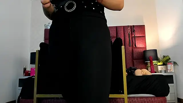 CharlotteScotte online show from March 13, 2026, 4:13 pm