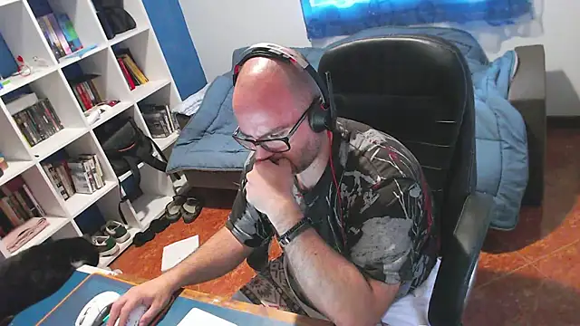 ravingr4d4 online show from April 29, 2026, 9:24 am