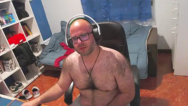 ravingr4d4 online show from May 1, 2026, 10:58 pm
