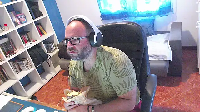 Snapshot of ravingr4d4 chatting on July 7, 2026, 8:07 am ravingr4d4 online show from July 7, 2026, 8:07 am