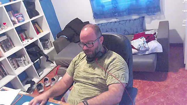 Snapshot of ravingr4d4 chatting on July 8, 2026, 9:58 am ravingr4d4 online show from July 8, 2026, 9:58 am