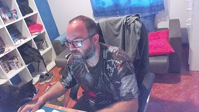 Snapshot of ravingr4d4 chatting on July 29, 2026, 10:35 am ravingr4d4 online show from July 29, 2026, 10:35 am