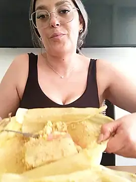 Daniela77771 online show from January 9, 2026, 4:43 pm