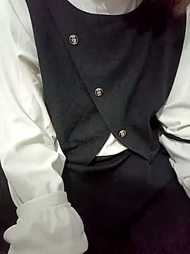 SweetGirl2k2 online show from November 14, 2025, 10:51 pm