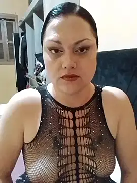 Snapshot of LilithRos3 chatting on January 7, 2026, 10:23 pm LilithRos3 online show from January 7, 2026, 10:23 pm