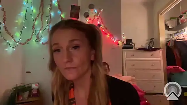 OriginalBarbieEst92 online show from January 1, 2025, 10:21 am