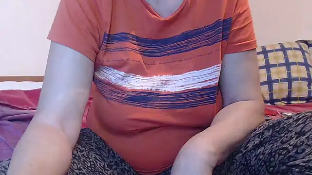 Andra Love online show from February 12, 2025, 4:22 pm