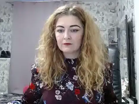 Snapshot of Helen1974 chatting on January 21, 2025, 1:54 pm Helen1974 online show from January 21, 2025, 1:54 pm